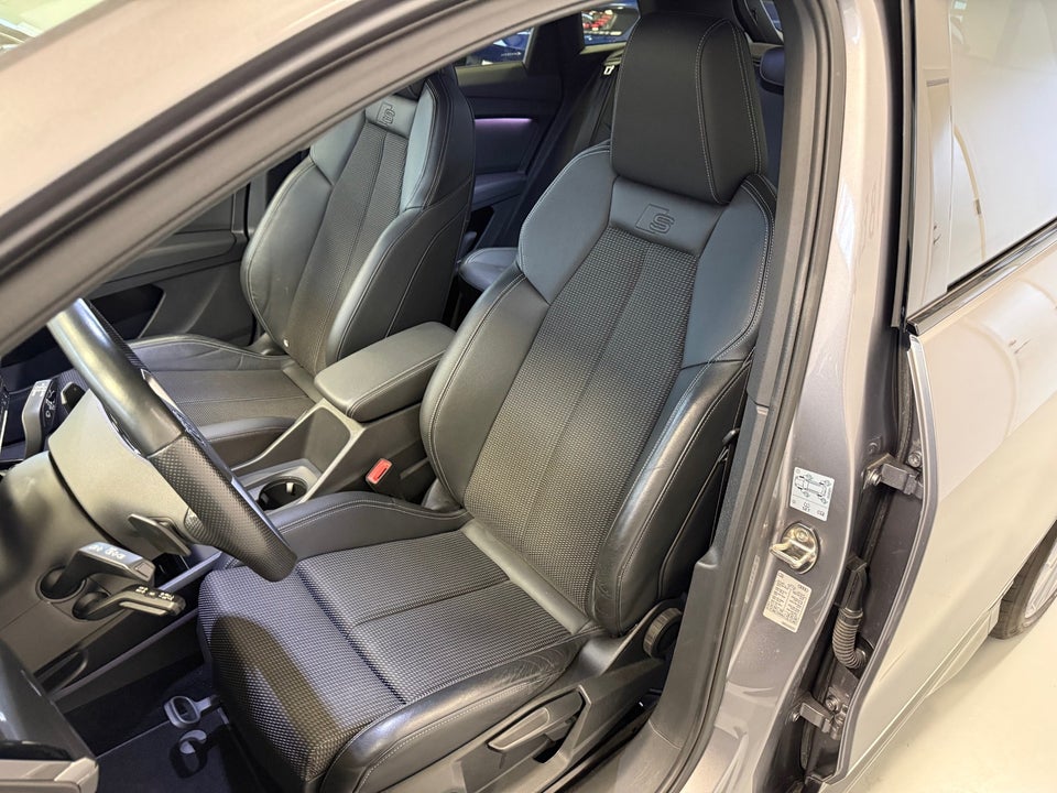 Audi Q4 e-tron 40 S-line 5d