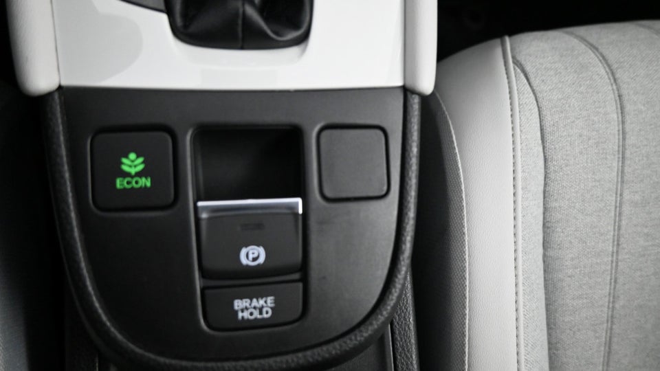 Honda Jazz 1,5 i-MMD Executive eCVT 5d