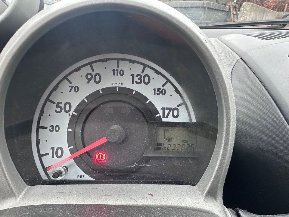 Citroën C1 1,0i Attraction 5d