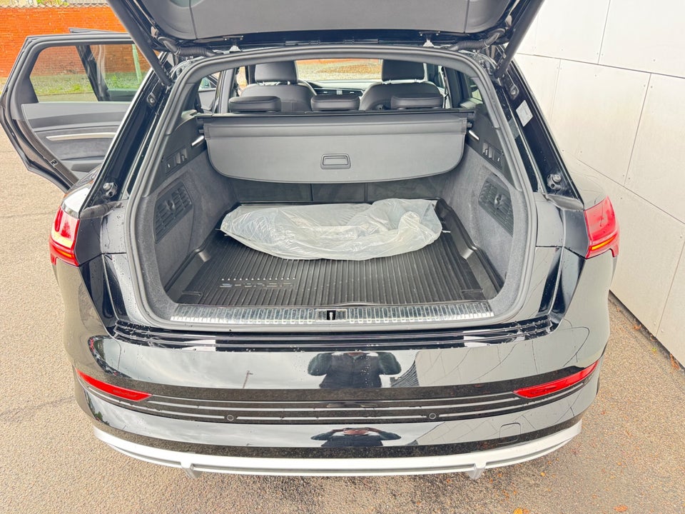Audi e-tron 55 S-line quattro 5d
