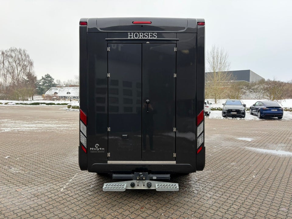 MAN TGE 2,0 3.180 Chassis L4 aut. FWD