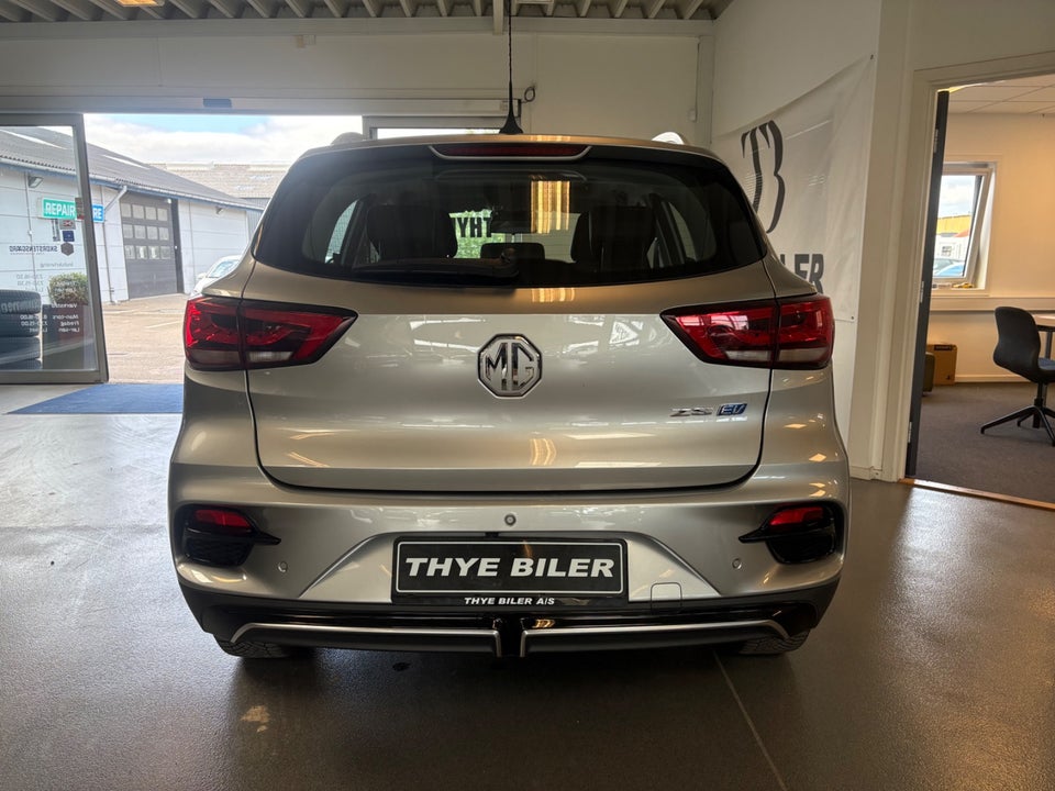 MG ZS 70 Luxury 5d