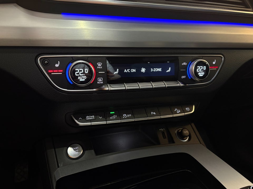 Audi Q5 50 TFSi e S-line quattro S-tr. 5d