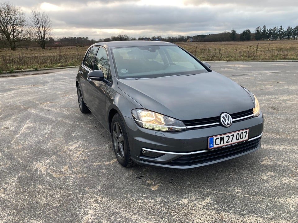 VW Golf VII 1,6 TDi 115 IQ.Drive DSG 5d