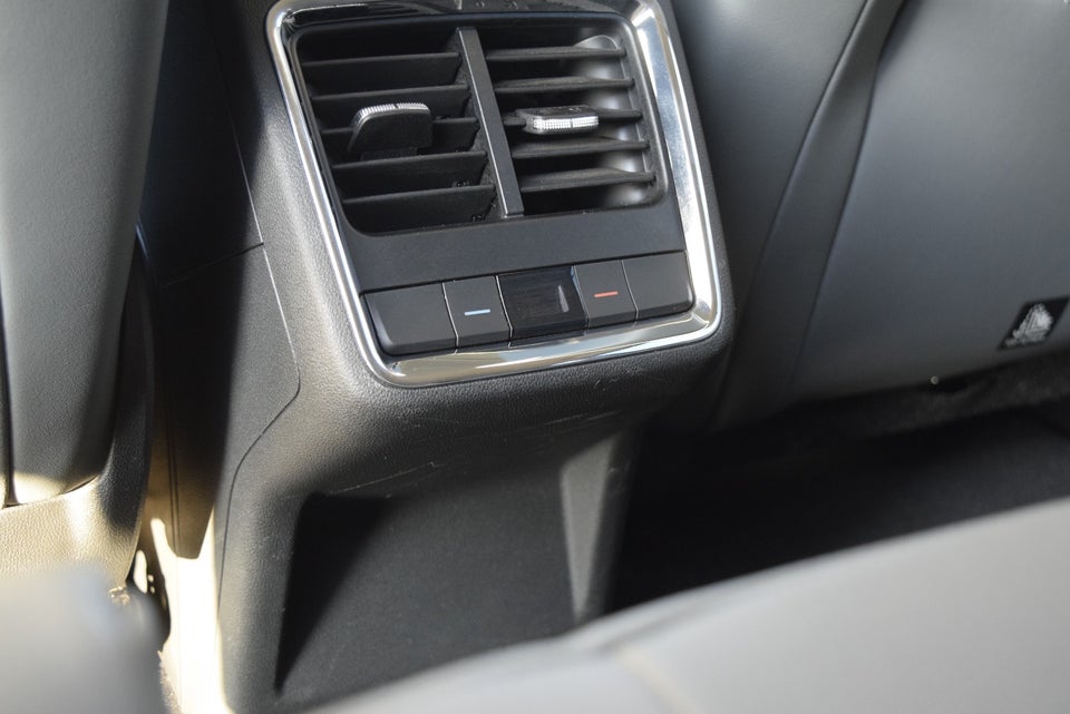 Skoda Enyaq 60 iV Lounge 5d