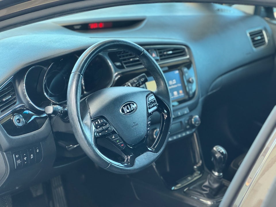 Kia Ceed 1,0 T-GDi Attraction SW 5d