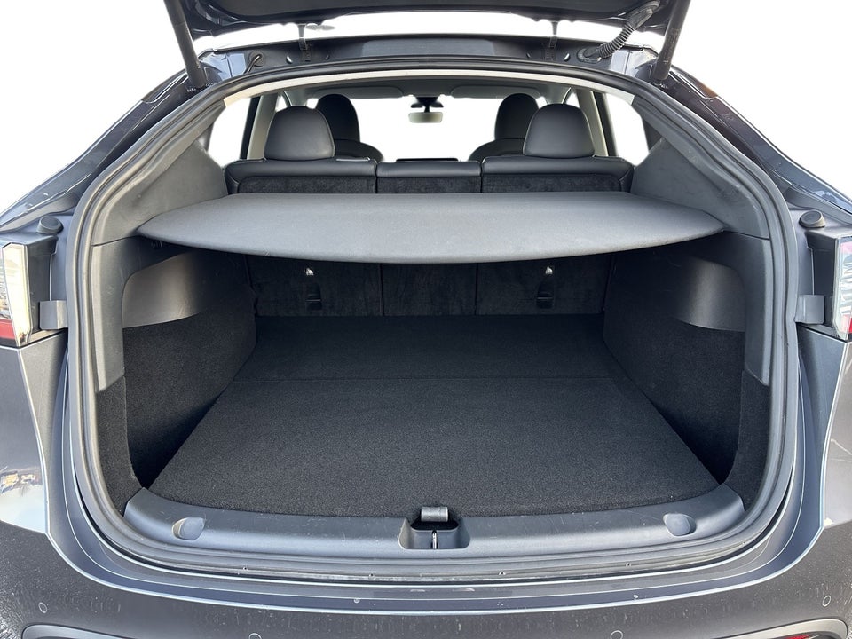 Tesla Model Y Long Range AWD 5d