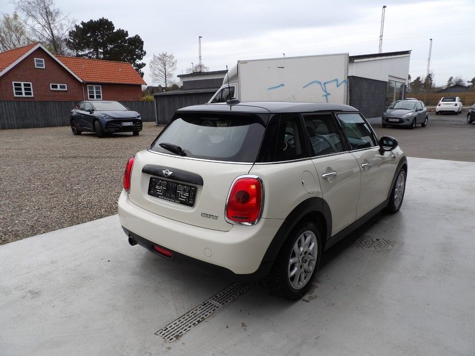 MINI Cooper 1,5 5d