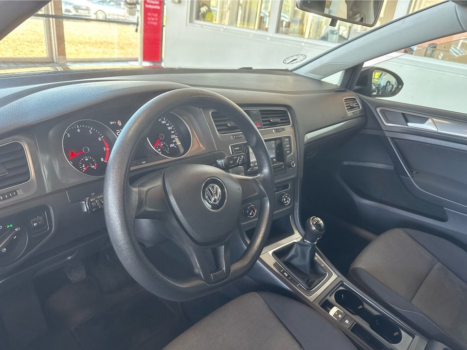 VW Golf VII 1,2 TSi 85 Startline Variant BMT 5d