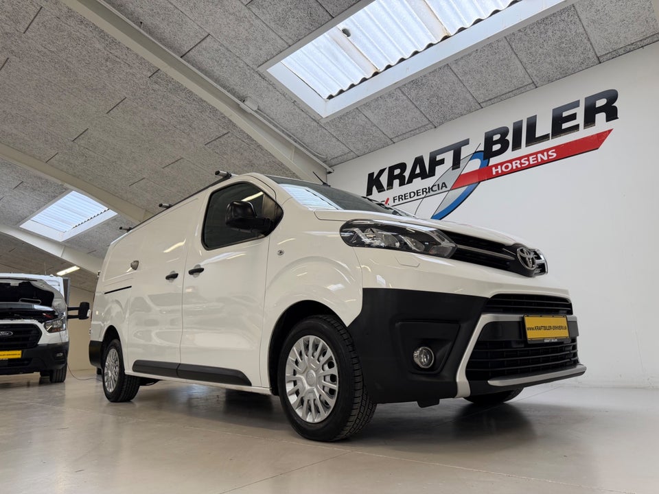 Toyota ProAce 2,0 D 120 Long Comfort Master aut. 5d