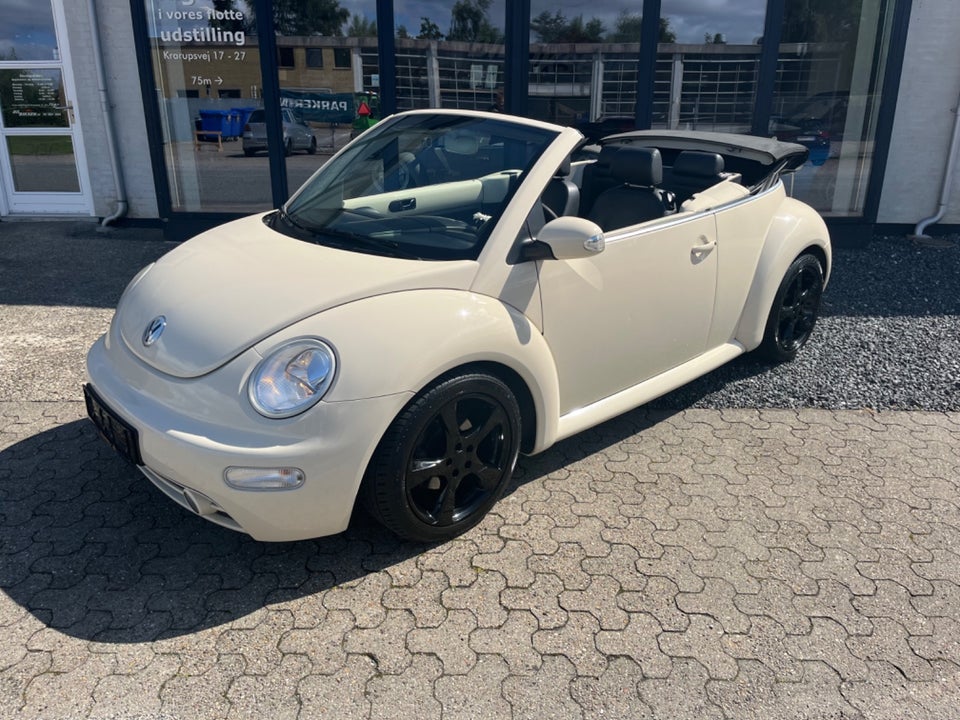 VW New Beetle 1,6 Cabriolet 2d