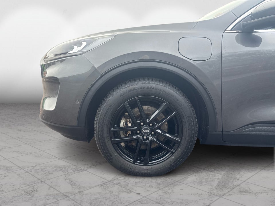 Ford Kuga 2,5 PHEV Titanium CVT 5d