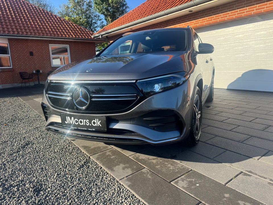 Mercedes EQA300 AMG Line 4Matic 5d