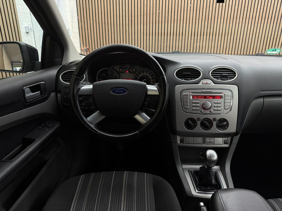 Ford Focus 1,6 TDCi 90 Titanium stc. 5d