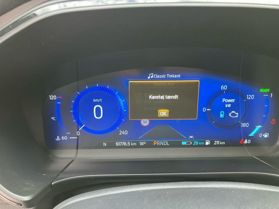 Ford Kuga 2,5 PHEV ST-Line X CVT 5d