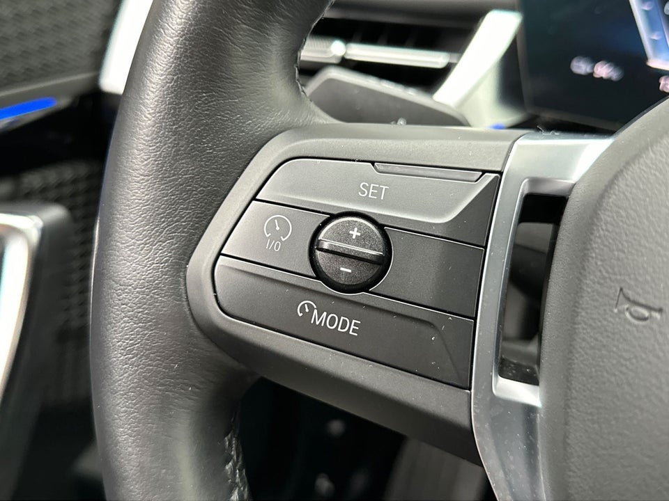 BMW iX1 eDrive20 X-Line 5d