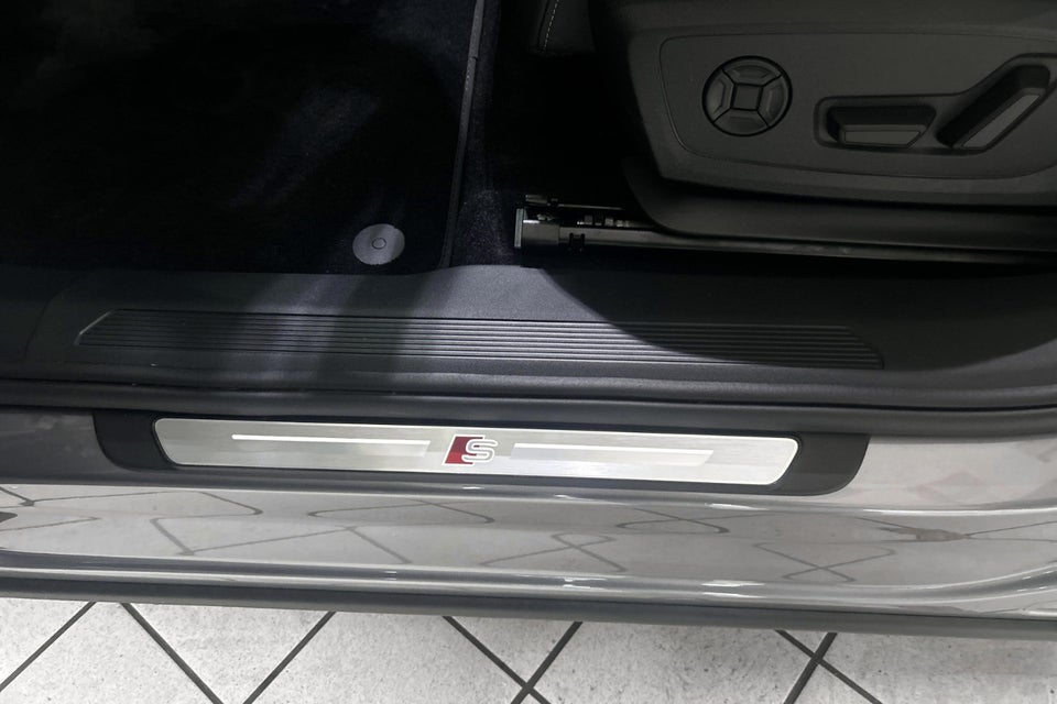 Audi Q4 e-tron 45 Progress 5d