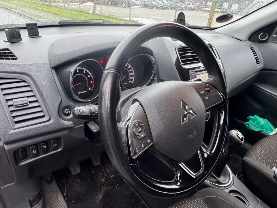 Mitsubishi ASX 1,6 Intense 5d