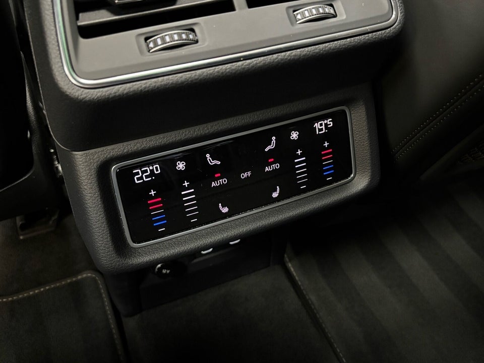 Audi SQ8 e-tron Sportback quattro 5d