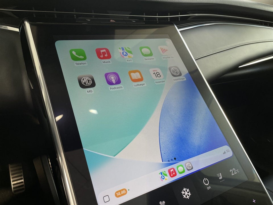 MG Marvel R Luxury 5d