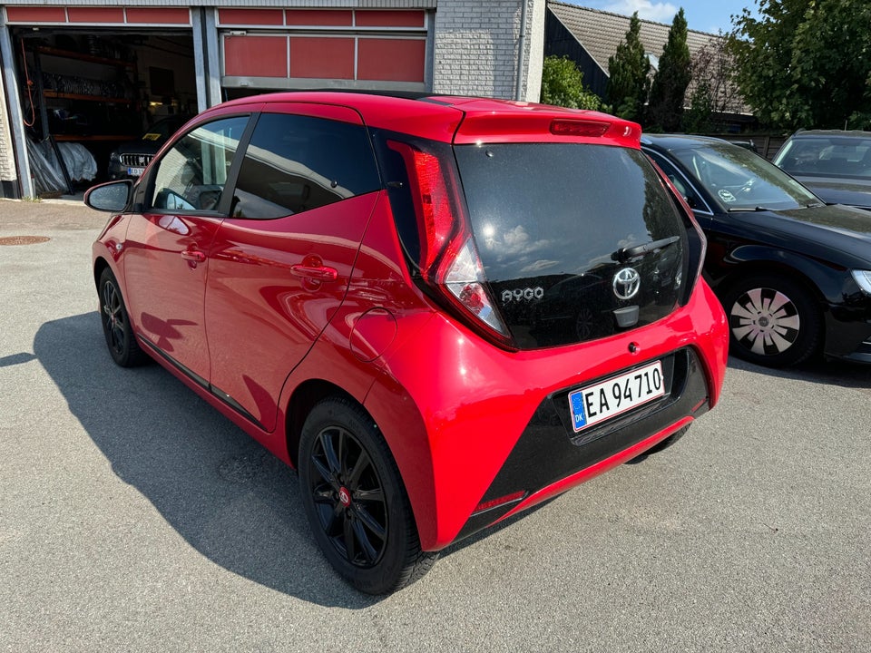 Toyota Aygo 1,0 VVT-i x-sky 5d