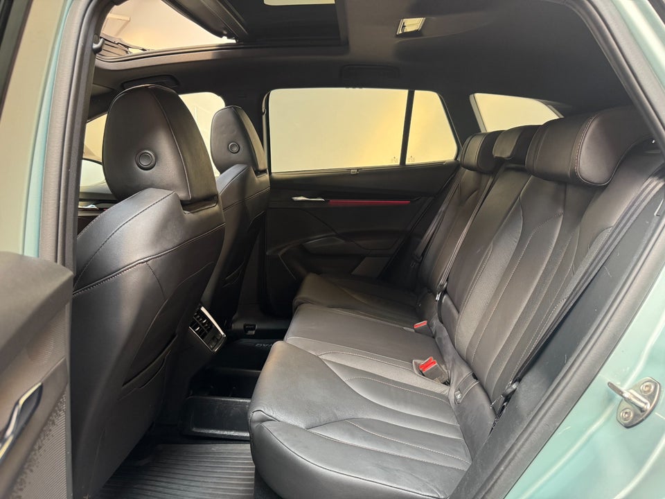 Skoda Enyaq 80x iV Founders Edition 5d