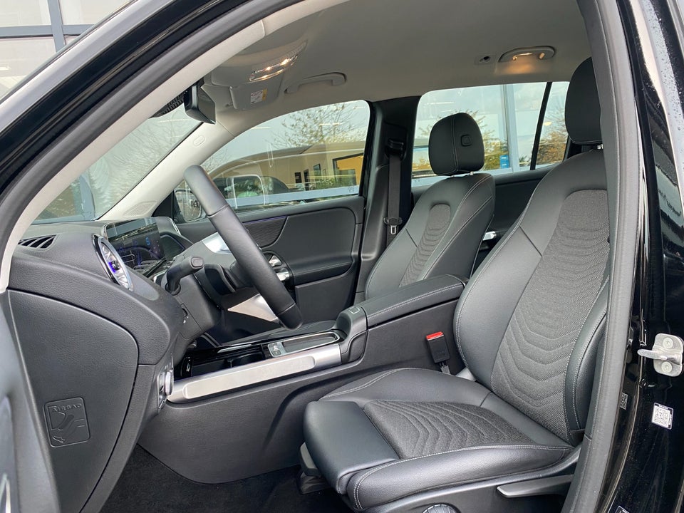 Mercedes EQB250+ Progressive 5d