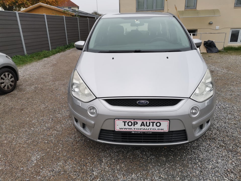 Ford S-MAX 2,0 Trend 7prs 5d