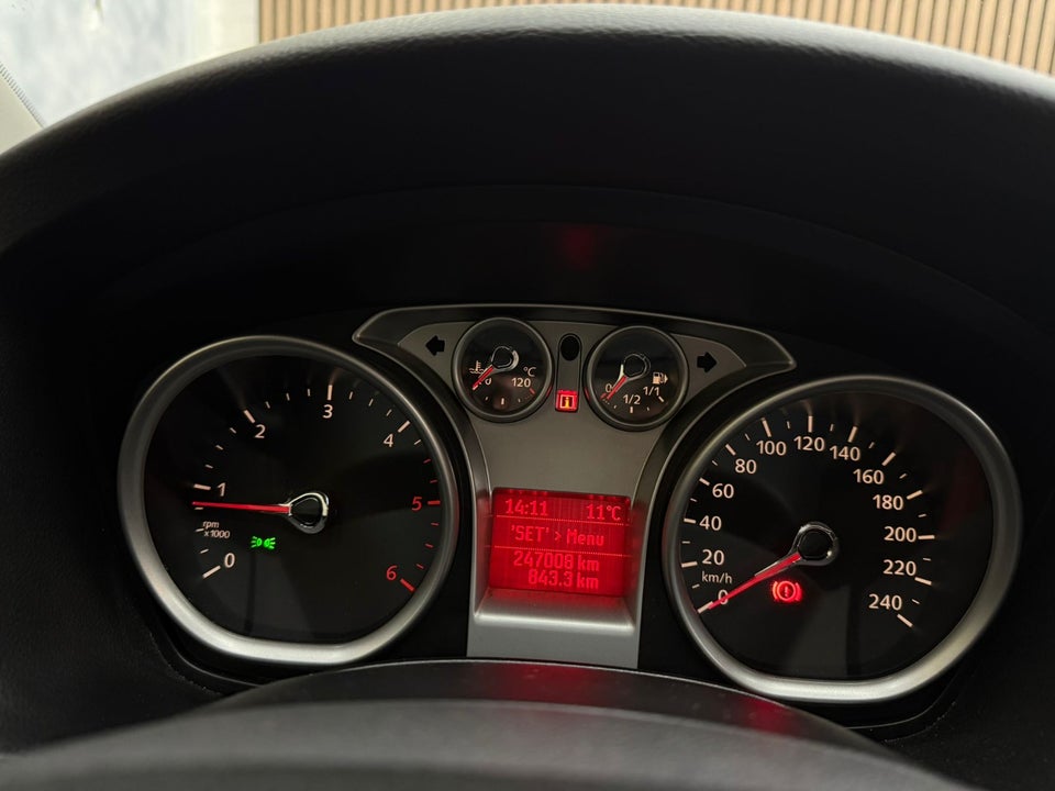 Ford Focus 1,6 TDCi 90 Titanium stc. 5d