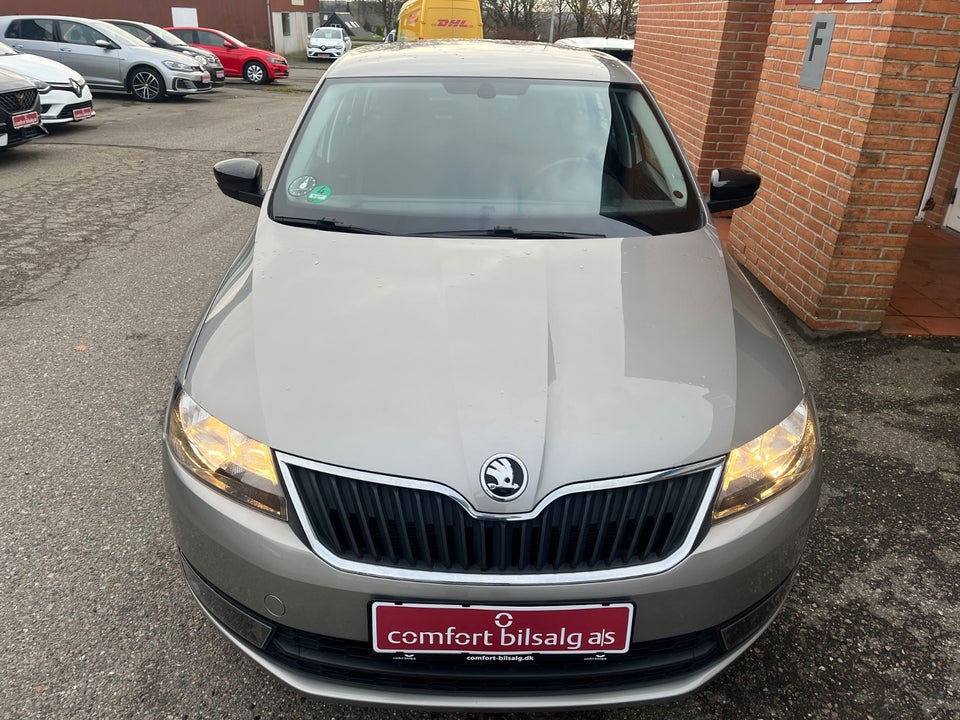 Skoda Rapid 1,2 TSi 90 Style Spaceback 5d