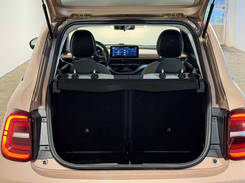 Fiat 500e 42 Icon 3d