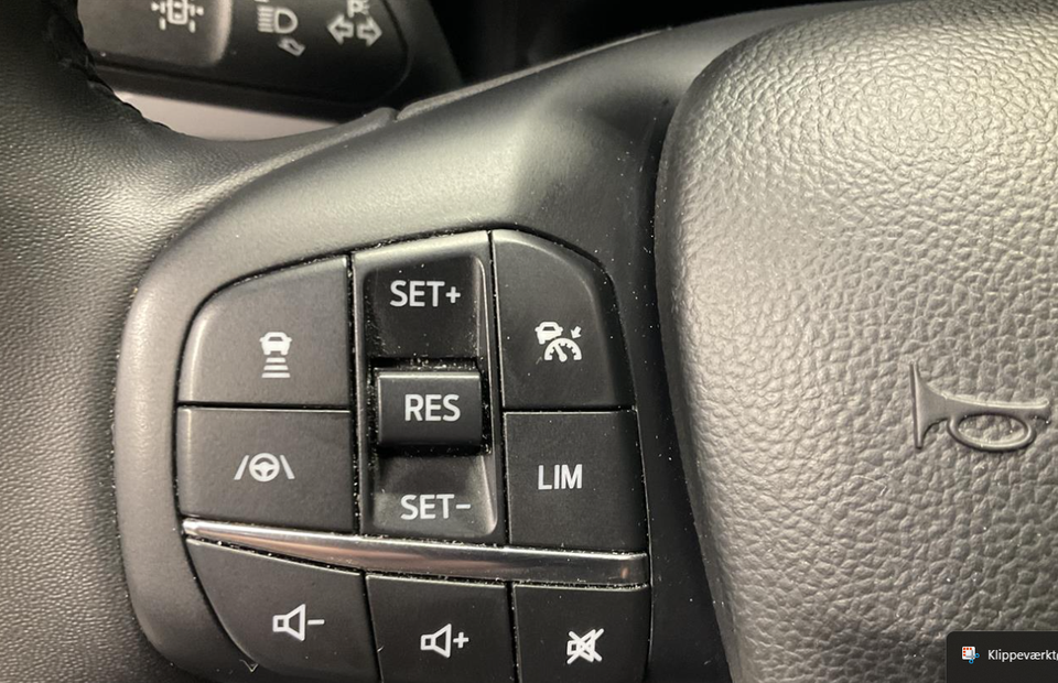 Ford Kuga 2,5 PHEV Titanium X CVT 5d
