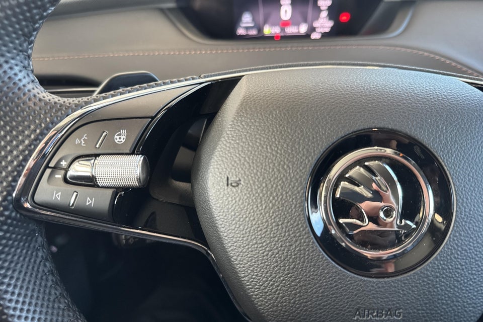 Skoda Enyaq 80 iV Suite 5d