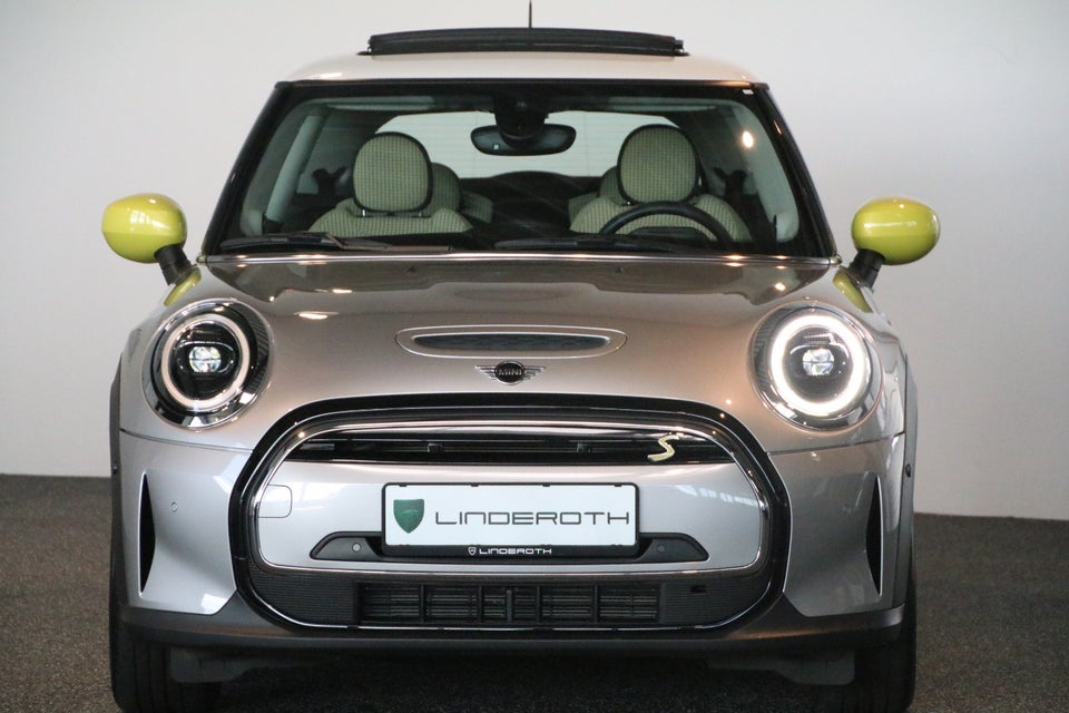 MINI Cooper SE Classic 3d