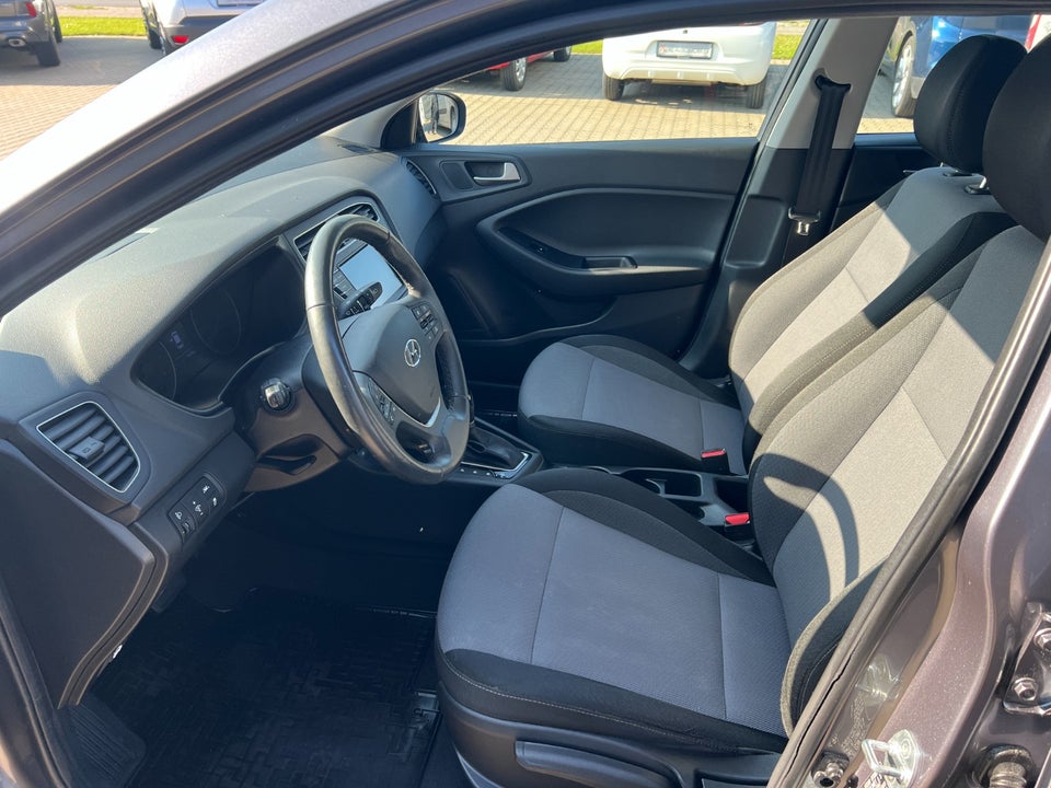 Hyundai i20 1,0 T-GDi Advanced DCT 5d