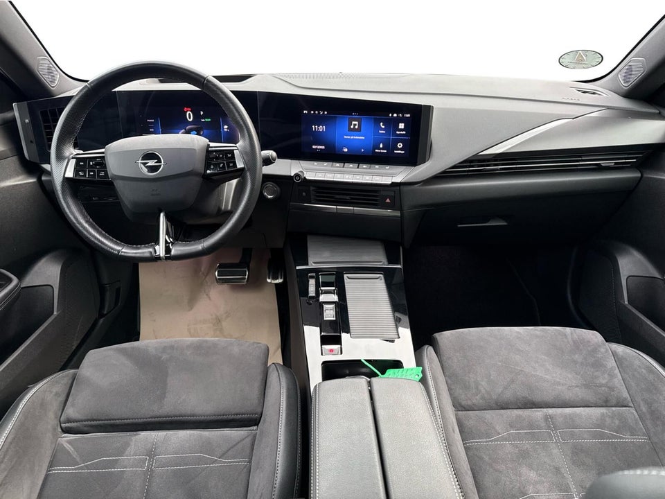 Opel Astra-e 54 Ultimate 5d