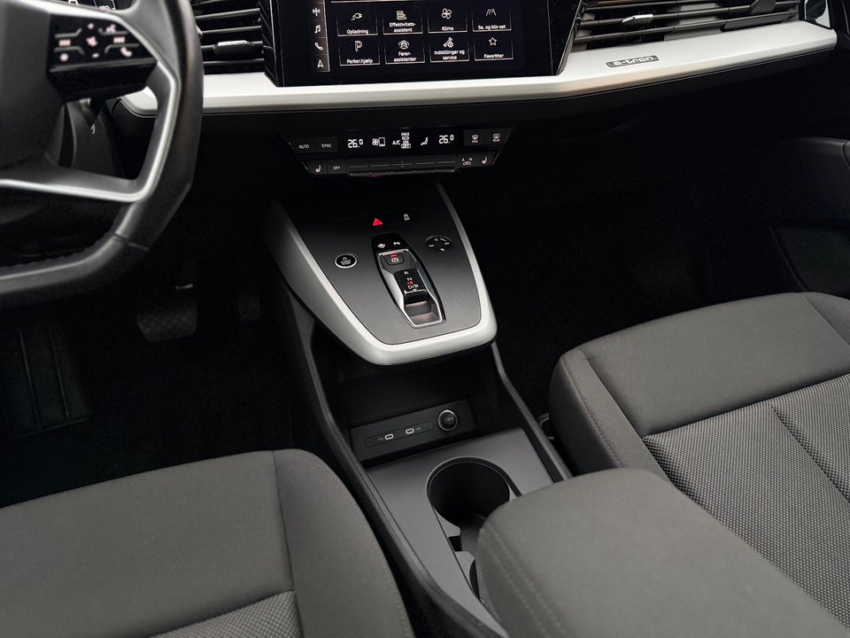 Audi Q4 e-tron 40  5d