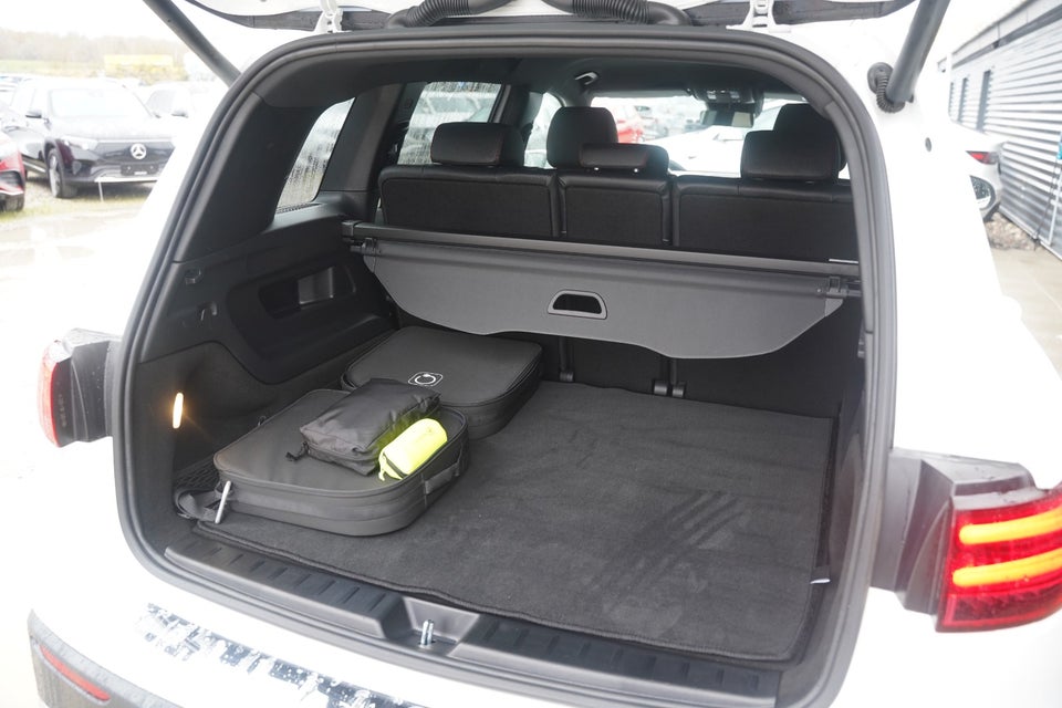 Mercedes EQB250+ AMG Line 5d