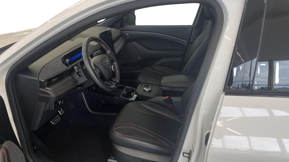 Ford Mustang Mach-E 88 Premium Extended Range 5d