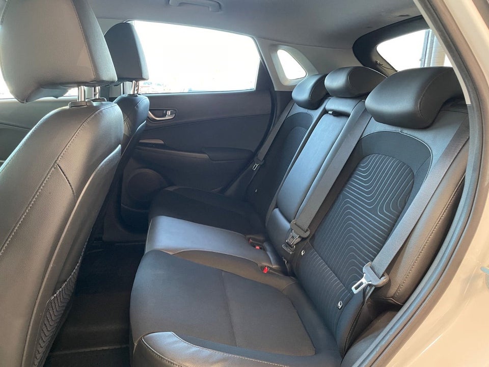 Hyundai Kona 39 EV Advanced 5d