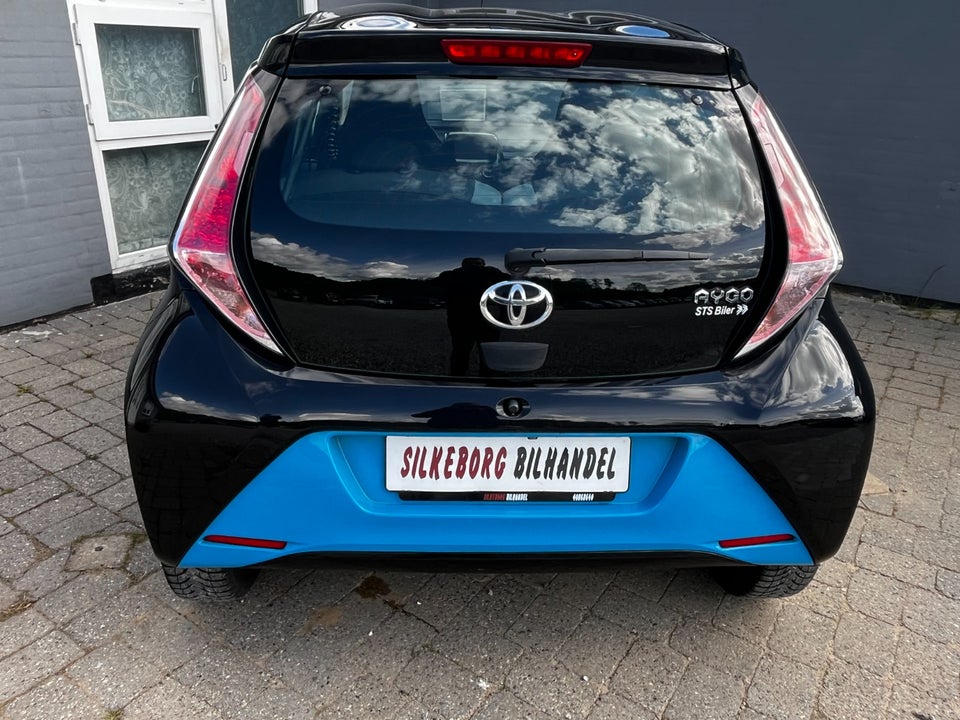 Toyota Aygo 1,0 VVT-i x-clusiv 5d