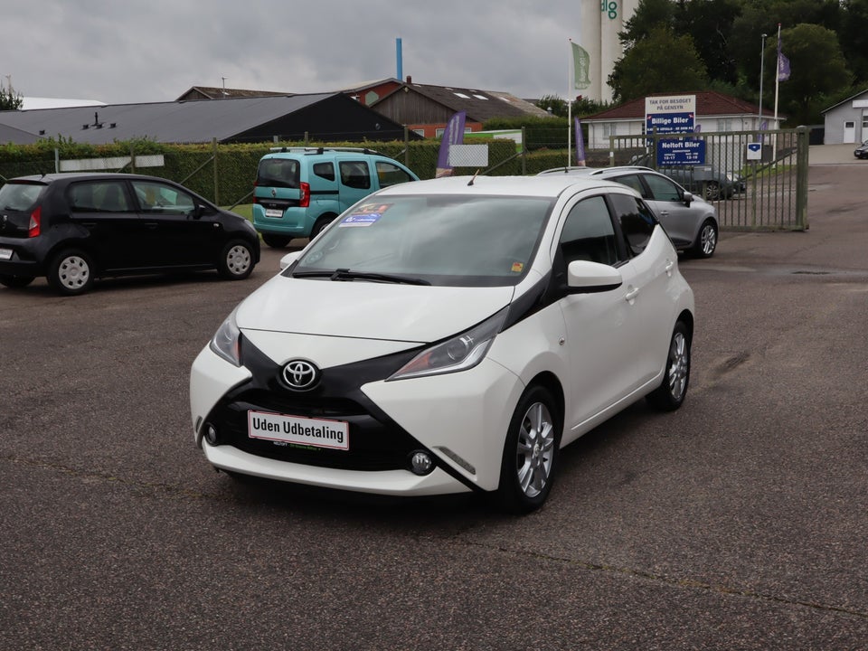 Toyota Aygo 1,0 VVT-i x-clusiv 5d