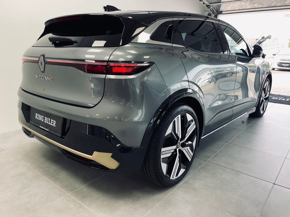 Renault Megane E-Tech 60 Iconic 5d