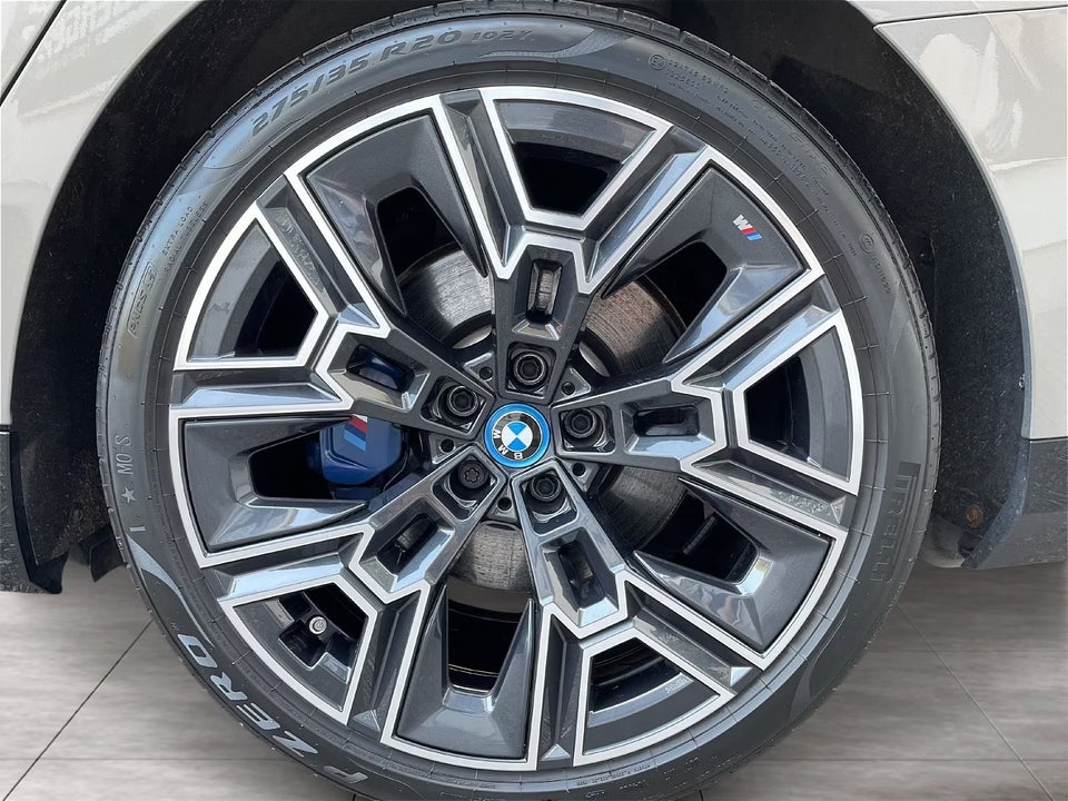 BMW i5 eDrive40 M-Sport Pro 4d