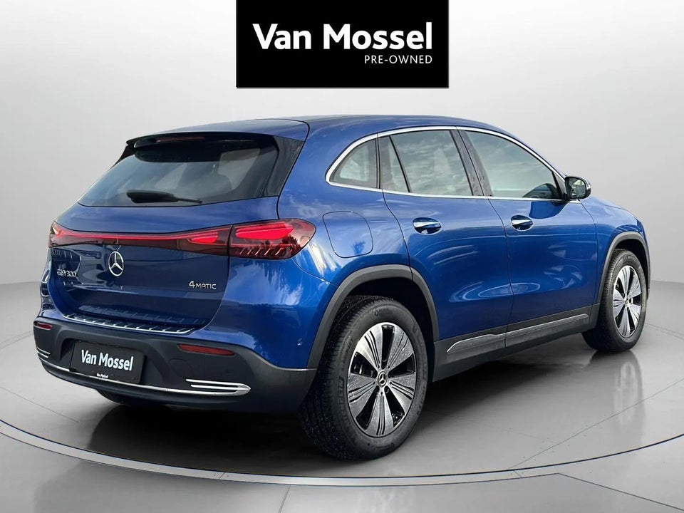 Mercedes EQA300 Progressive 4Matic 5d