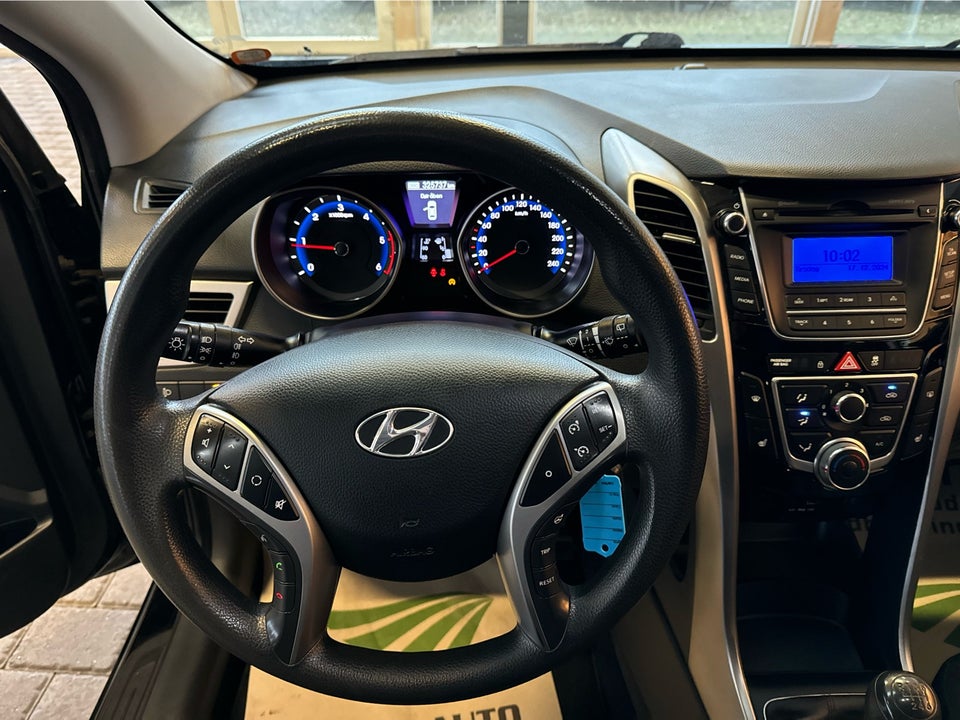 Hyundai i30 1,6 CRDi 110 XTR Eco 5d