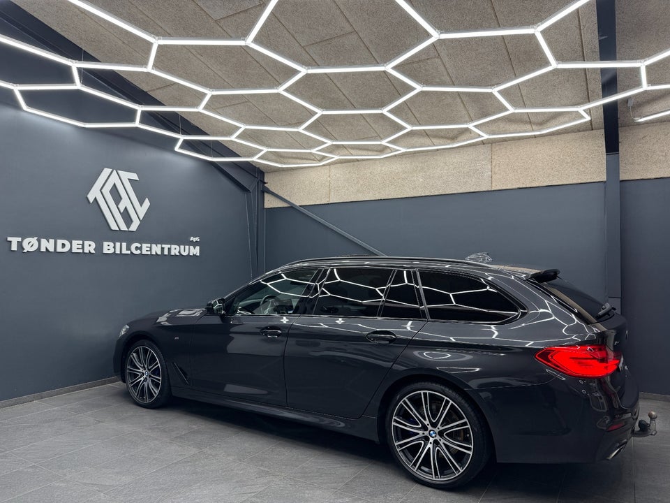BMW 530d 3,0 Touring M-Sport xDrive aut. 5d