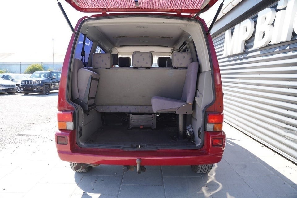 VW Caravelle 2,5 TDi 102 Comfortline 10prs 5d