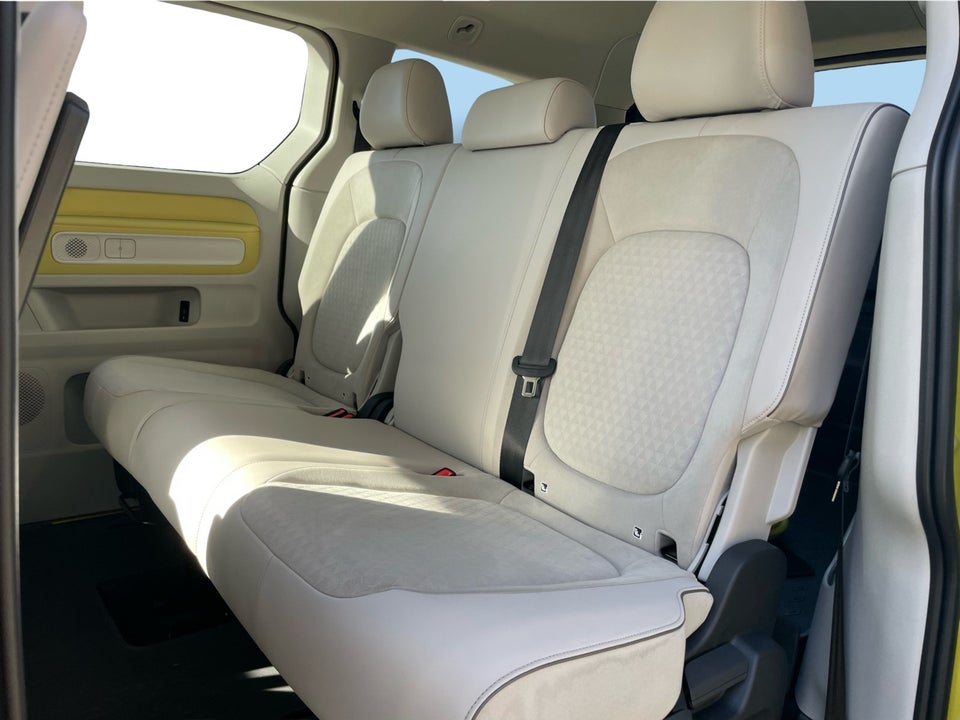 VW ID.Buzz 77 Pro SWB 5d