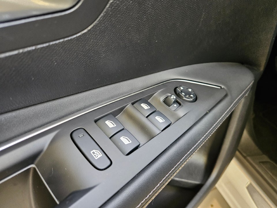 Peugeot 3008 1,2 PureTech 130 Allure EAT8 5d